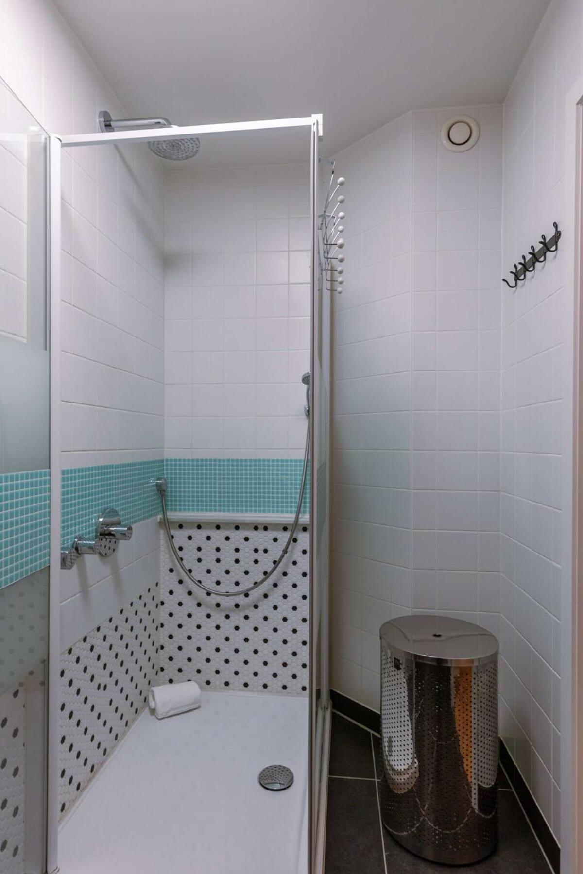 Huswell - Centrally Located Apartment With Sunny Terrace Остенде Экстерьер фото